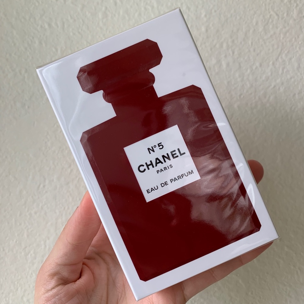 NWT Limited Edition Red Channel No. 5 Parfume